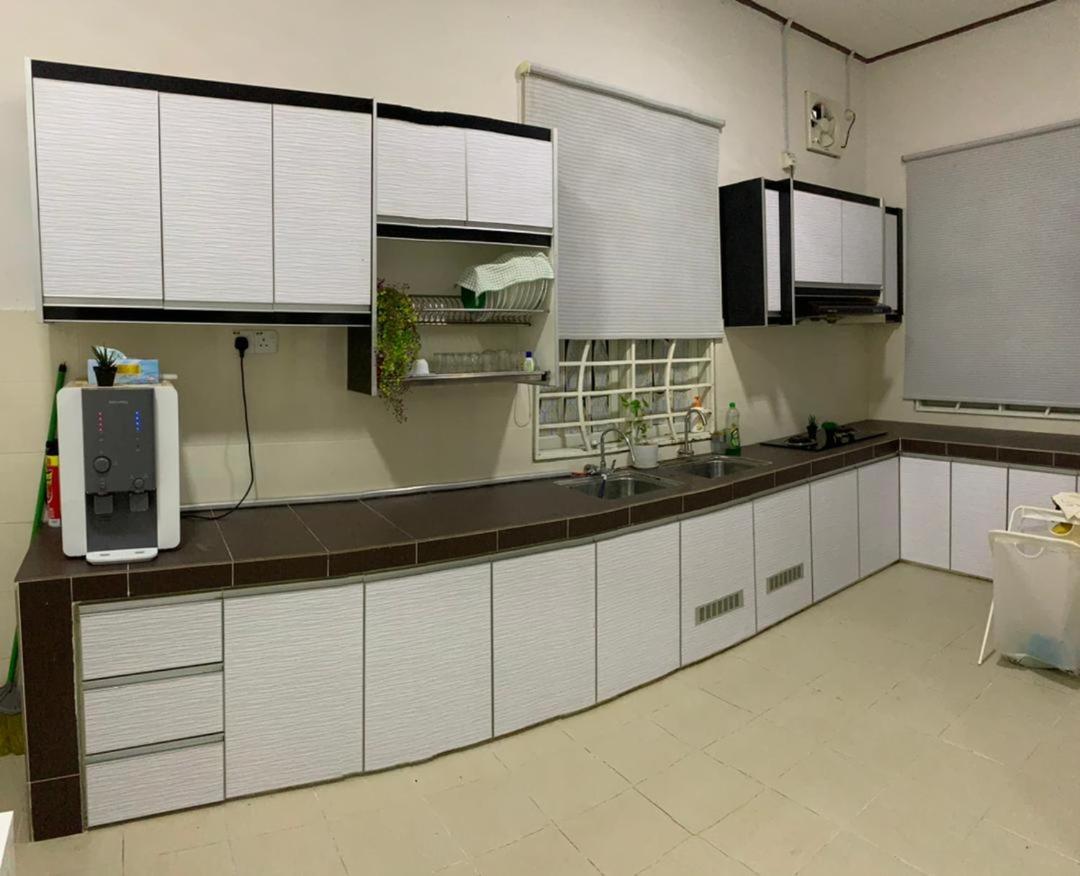 Nurul Amin Guest House Pantai Cahaya Bulan コタバル エクステリア 写真